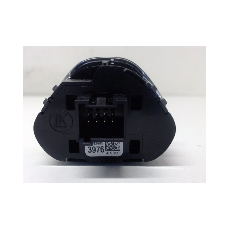 BOUTON DE WARNING OPEL CORSA