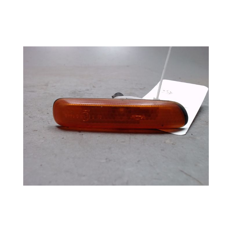 REPETITEUR AILE GAUCHE B.M.W. SERIE 3