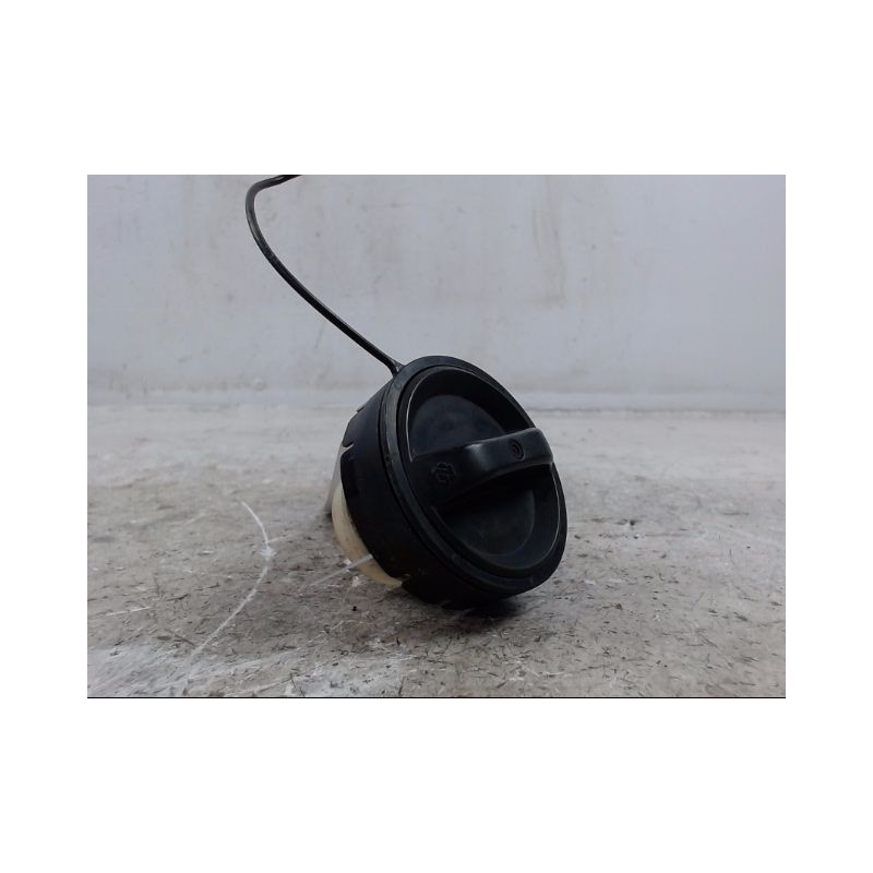 BOUCHON RESERVOIR A CARBURANT TOYOTA YARIS 2003-