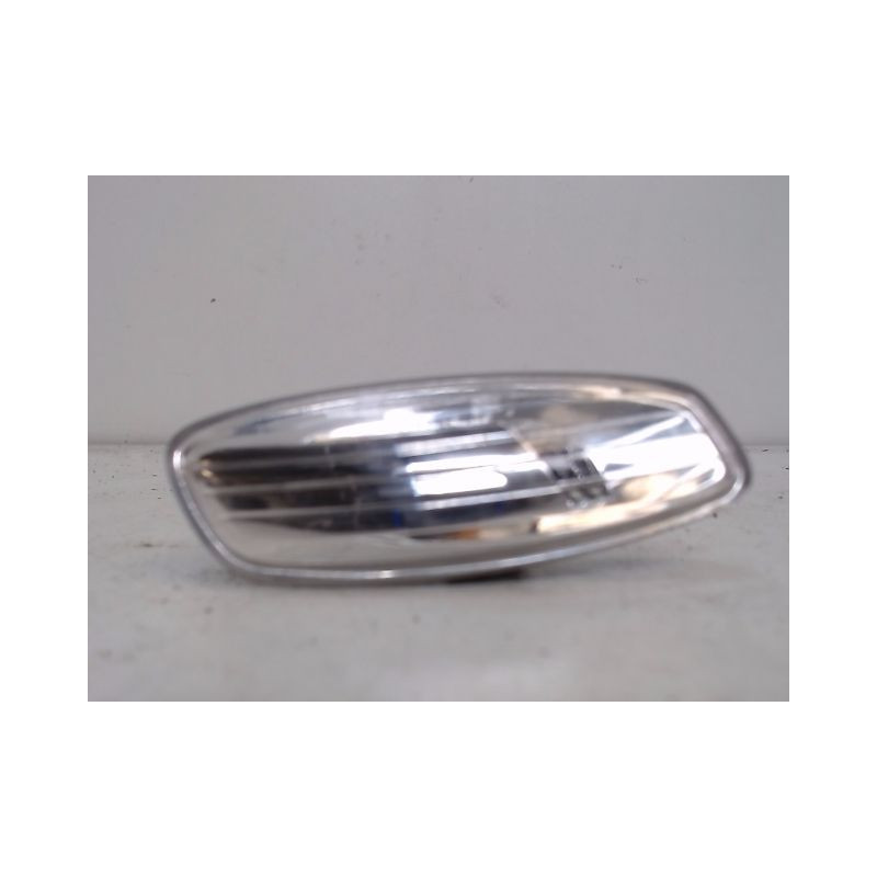 REPETITEUR AILE DROIT PEUGEOT 308 SW 2008-