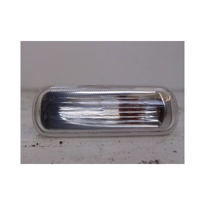 REPETITEUR AILE DROIT CITROEN C4 04-08