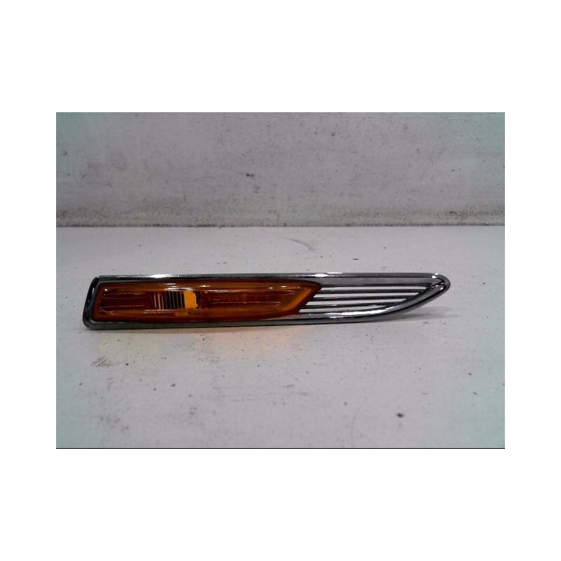 REPETITEUR AILE GAUCHE FORD MONDEO