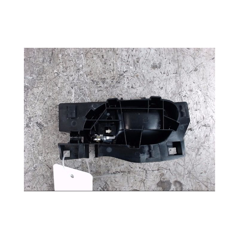 POIGNEE INTERIEURE PORTE AVANT DROIT PEUGEOT 208