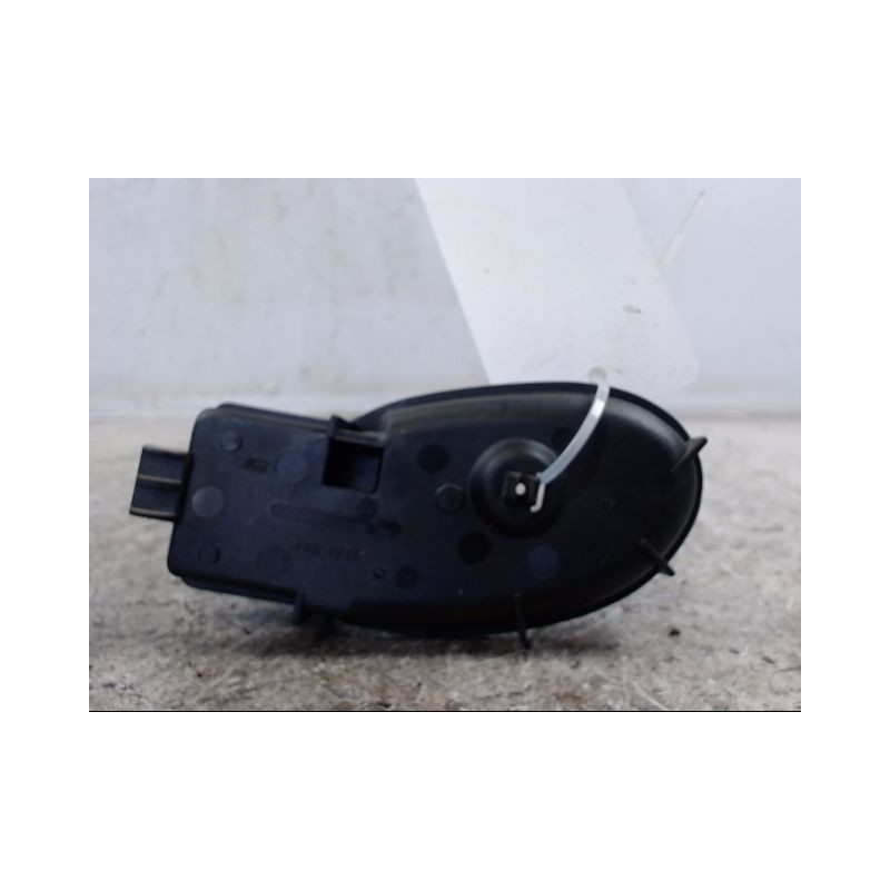POIGNEE INTERIEURE PORTE AVANT DROIT FORD FOCUS 98-04