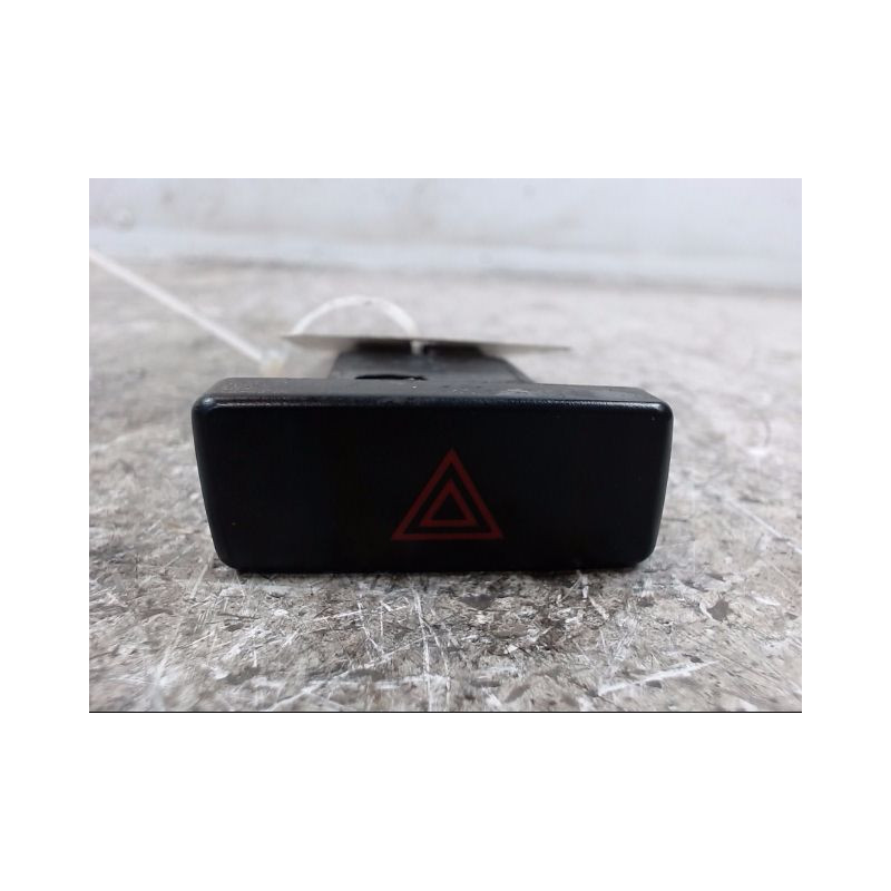 BOUTON DE WARNING DAEWOO MUSSO