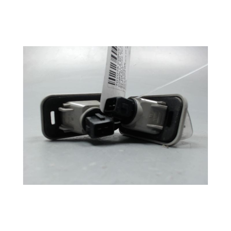 ECLAIREUR PLAQUE DE POLICE TOYOTA COROLLA 2004-