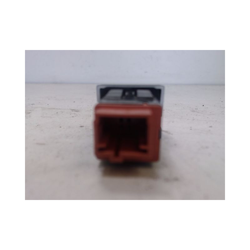 BOUTON DE WARNING CITROEN C4