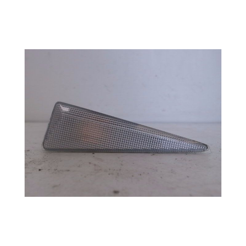 REPETITEUR AILE DROIT RENAULT SCENIC II PH2 2006-