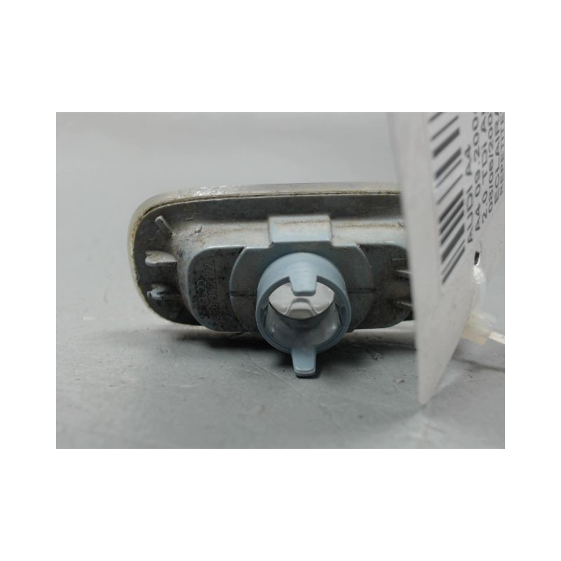 REPETITEUR AILE DROIT AUDI A4 2004-
