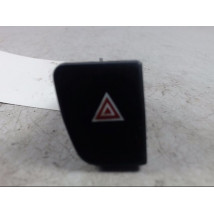 BOUTON DE WARNING PEUGEOT 5008 2009-