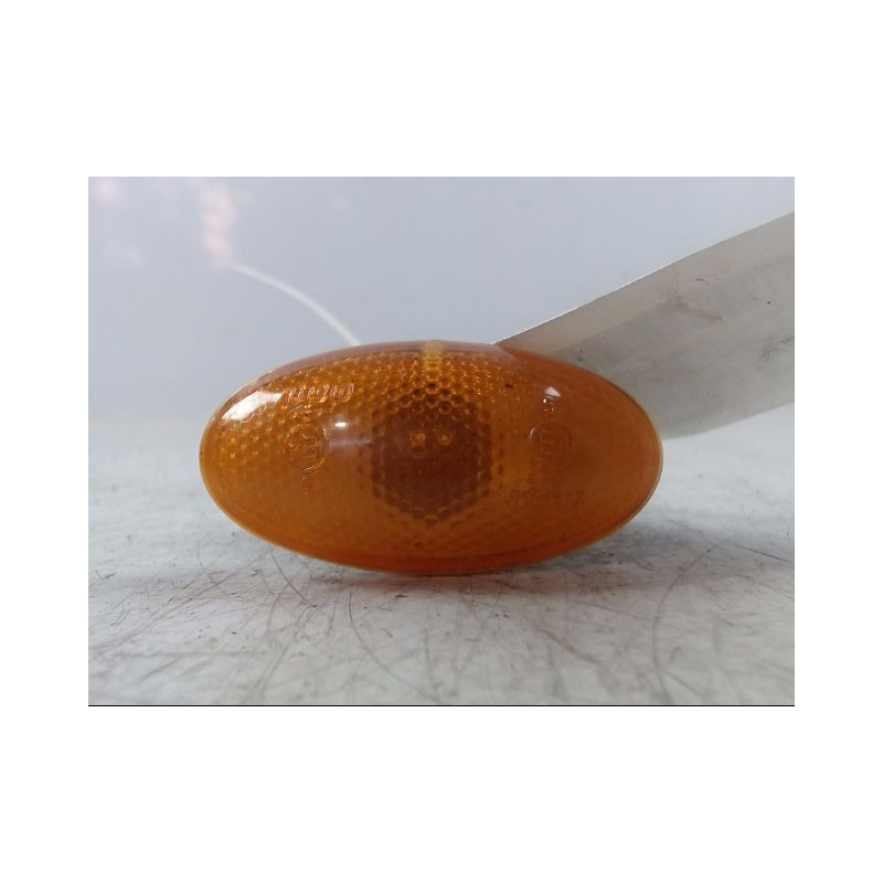 REPETITEUR AILE DROIT NISSAN PIXO