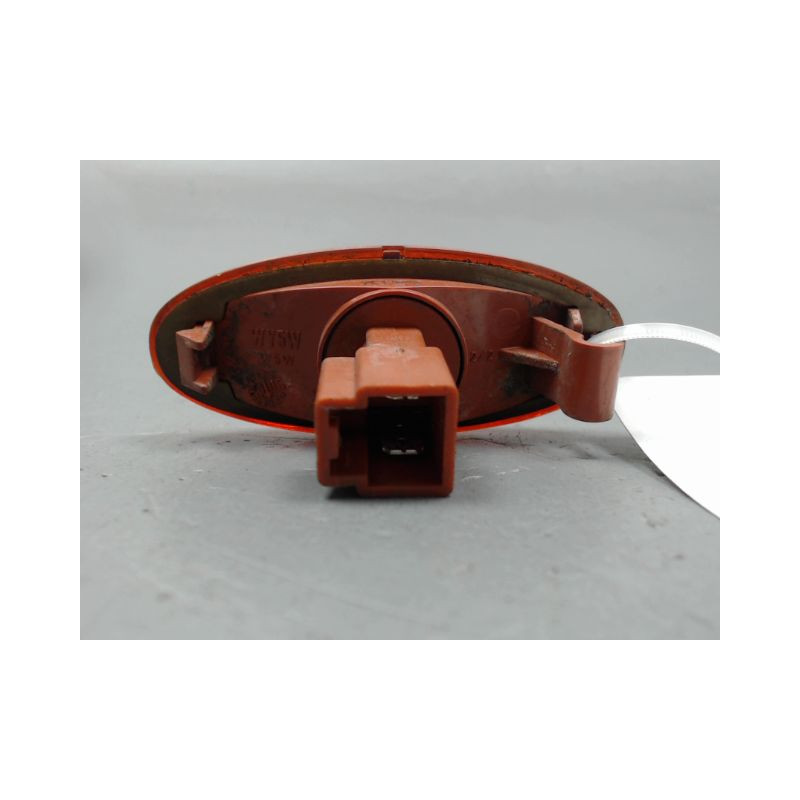 REPETITEUR AILE GAUCHE NISSAN ALMERA TINO