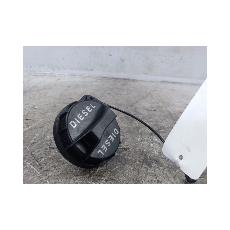 BOUCHON RESERVOIR A CARBURANT KIA CARENS 2002-