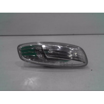 REPETITEUR AILE DROIT PEUGEOT 207