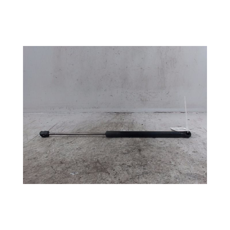 VERIN GAUCHE HAYON PEUGEOT 3008 2009-