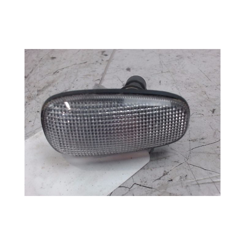 REPETITEUR AILE GAUCHE OPEL ZAFIRA