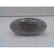 REPETITEUR AILE DROIT MAZDA 3