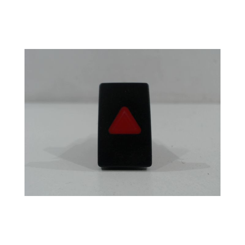 BOUTON DE WARNING VOLKSWAGEN GOLF