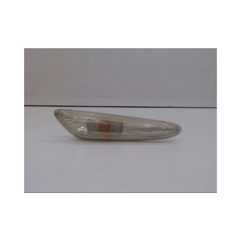 REPETITEUR AILE DROIT B.M.W. SERIE 3
