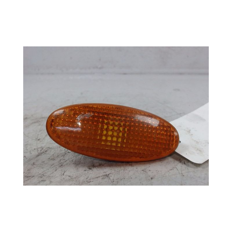 REPETITEUR AILE DROIT NISSAN ALMERA TINO 2003-