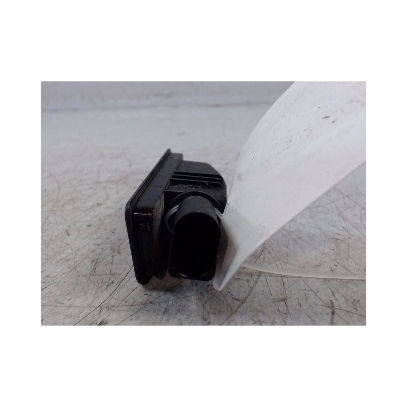 ECLAIREUR PLAQUE DE POLICE GAUCHE VOLKSWAGEN POLO 2009-