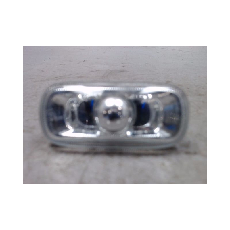 REPETITEUR AILE GAUCHE AUDI A6 AVANT 2001-