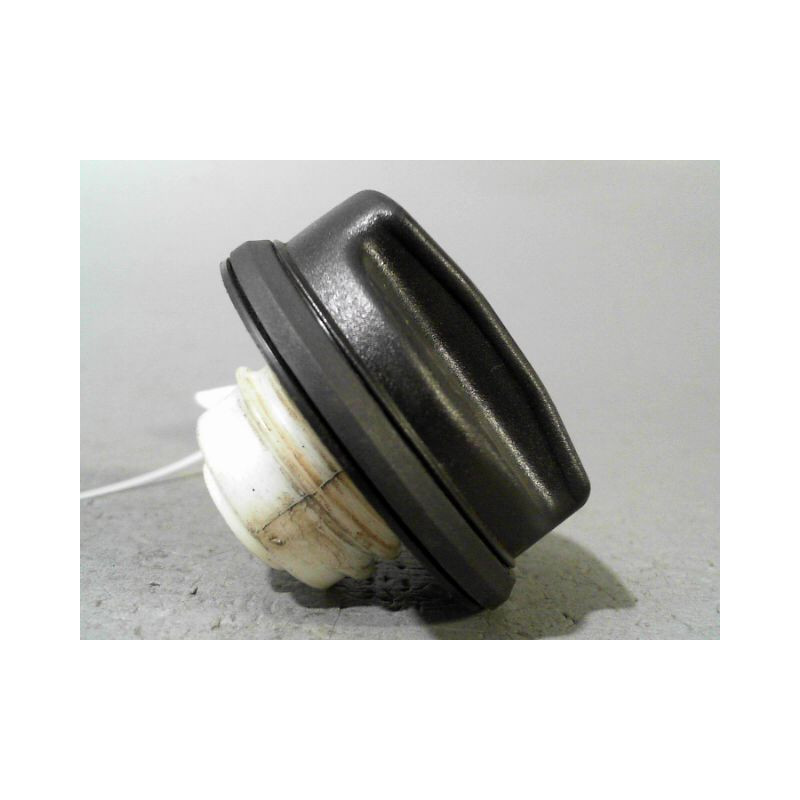 BOUCHON RESERVOIR A CARBURANT OPEL CORSA 06-09
