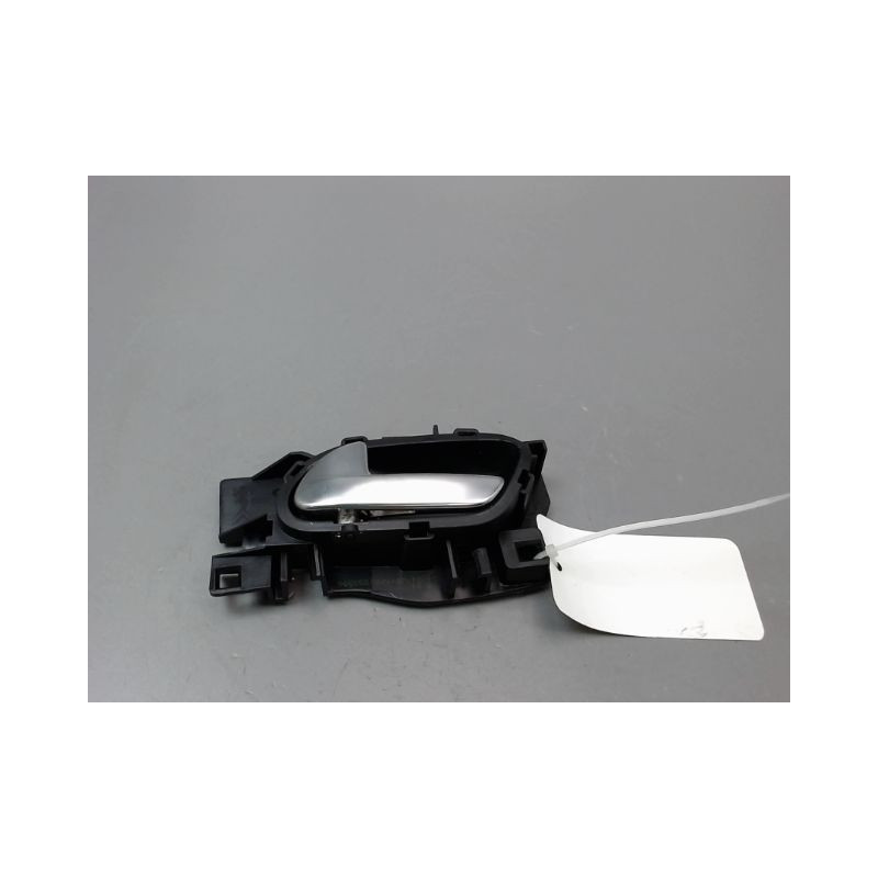 POIGNEE INTERIEURE PORTE AVANT GAUCHE PEUGEOT 208 Phase 1 2012-...
