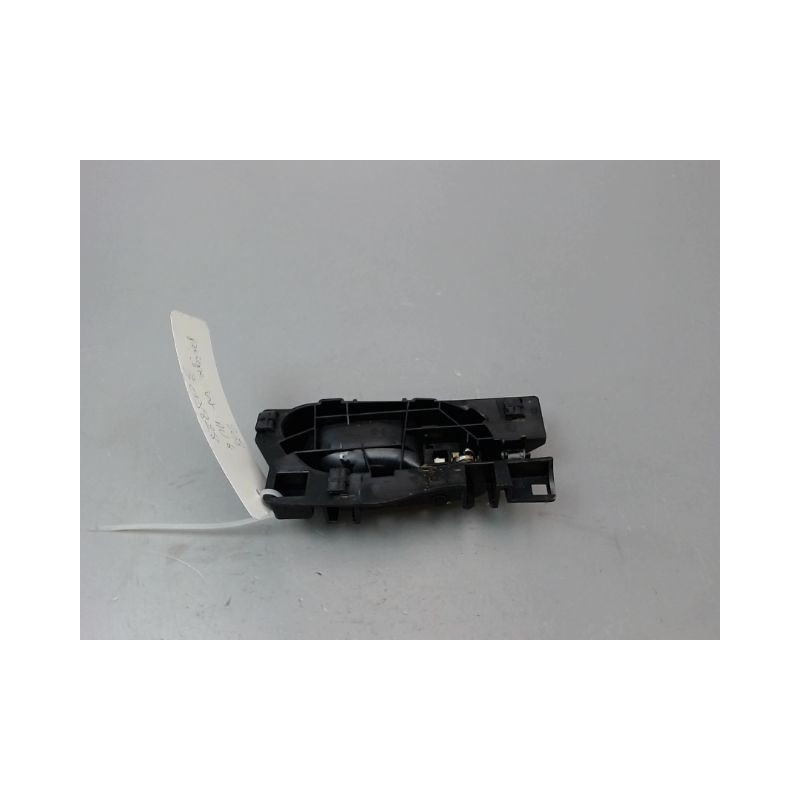 POIGNEE INTERIEURE PORTE AVANT GAUCHE PEUGEOT 208 Phase 1 2012-...