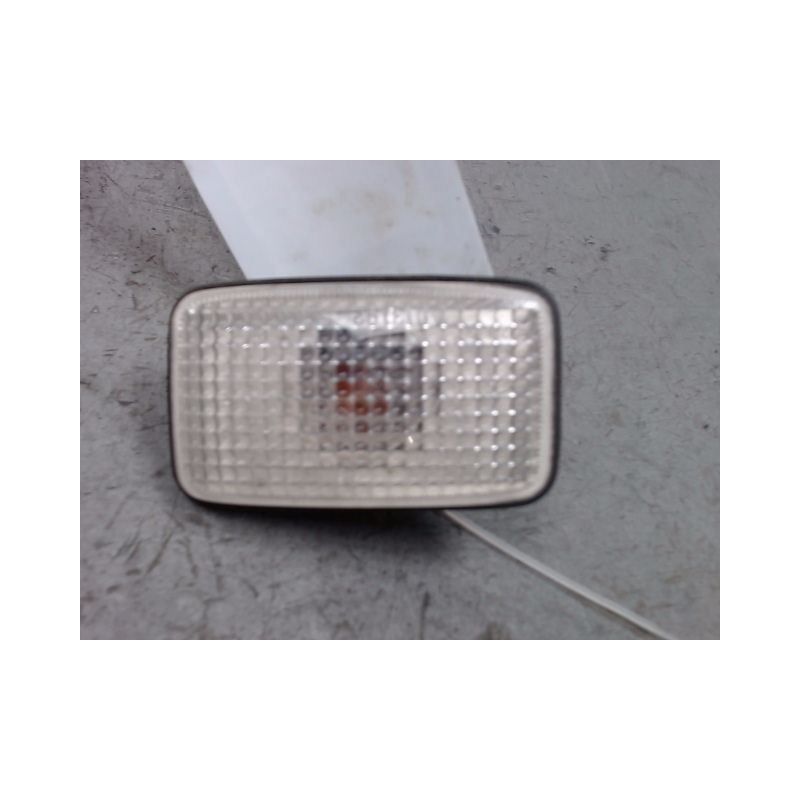 REPETITEUR AILE GAUCHE NISSAN X-TRAIL