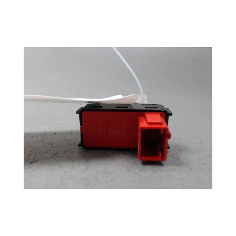 COMMANDE LEVE-GLACE PORTE ARD CITROEN DS5