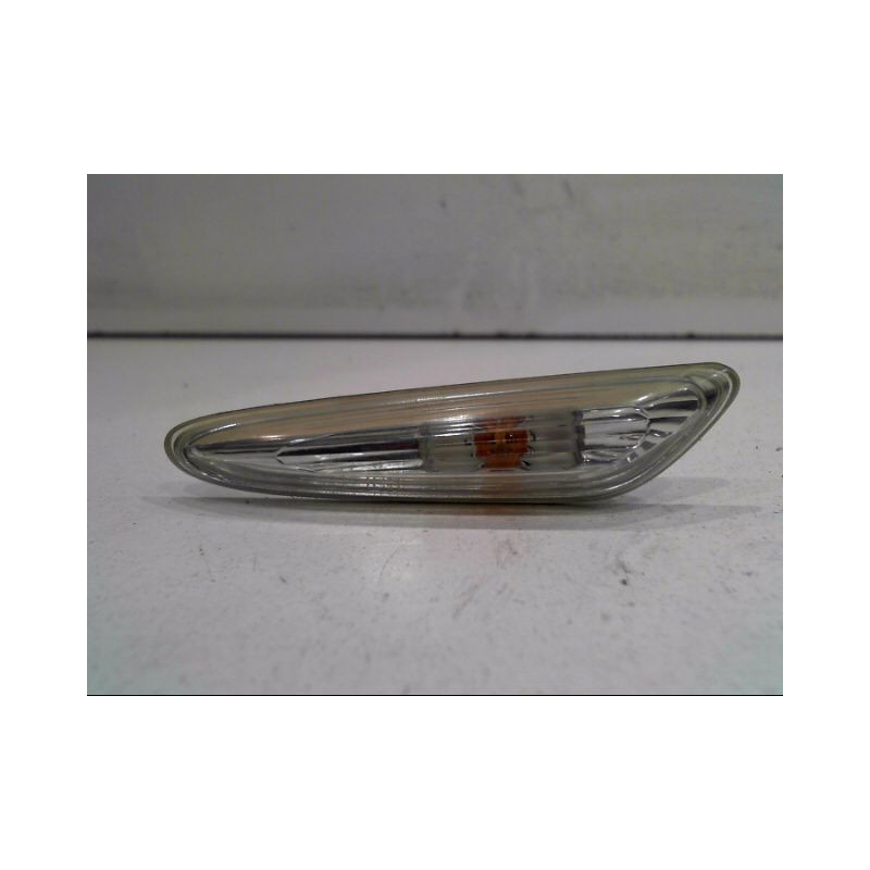 REPETITEUR AILE GAUCHE B.M.W. X3