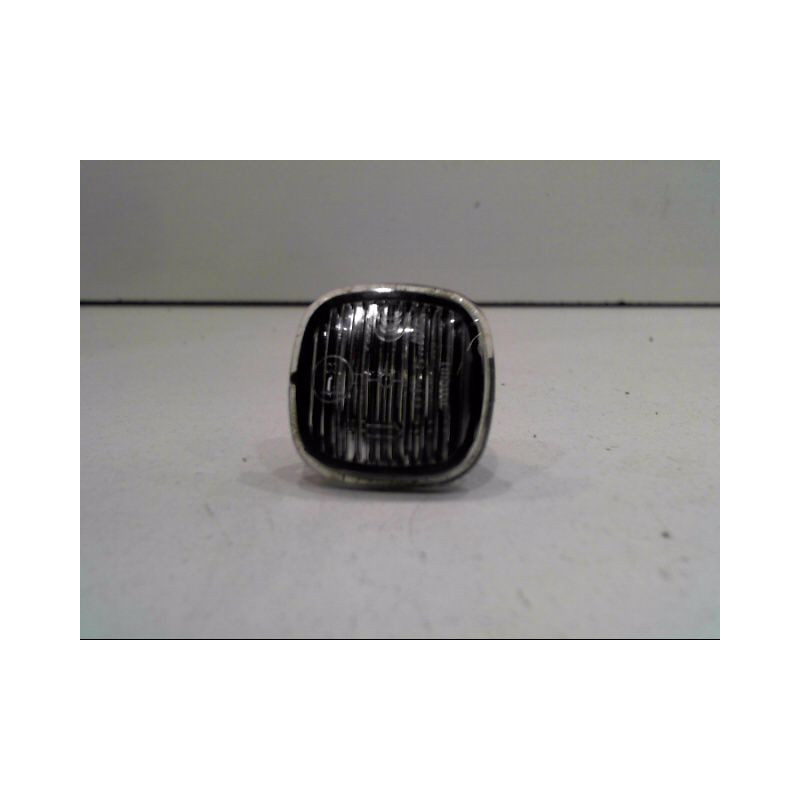 REPETITEUR AILE DROIT SKODA FABIA