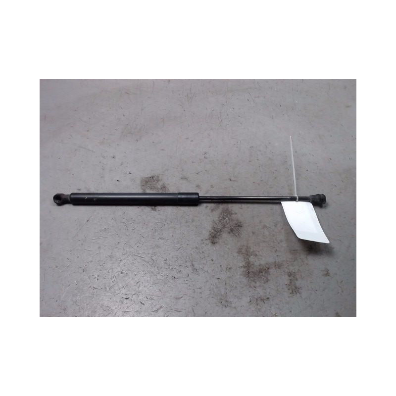 VERIN DROIT HAYON DACIA SANDERO 2008-