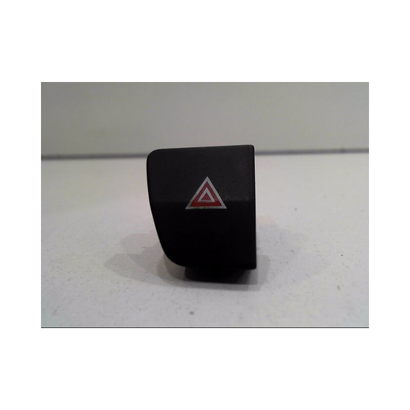 BOUTON DE WARNING PEUGEOT 5008