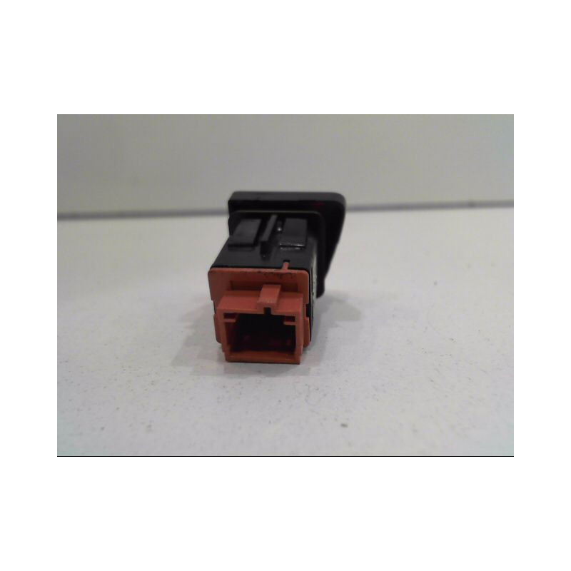 BOUTON DE WARNING PEUGEOT 5008