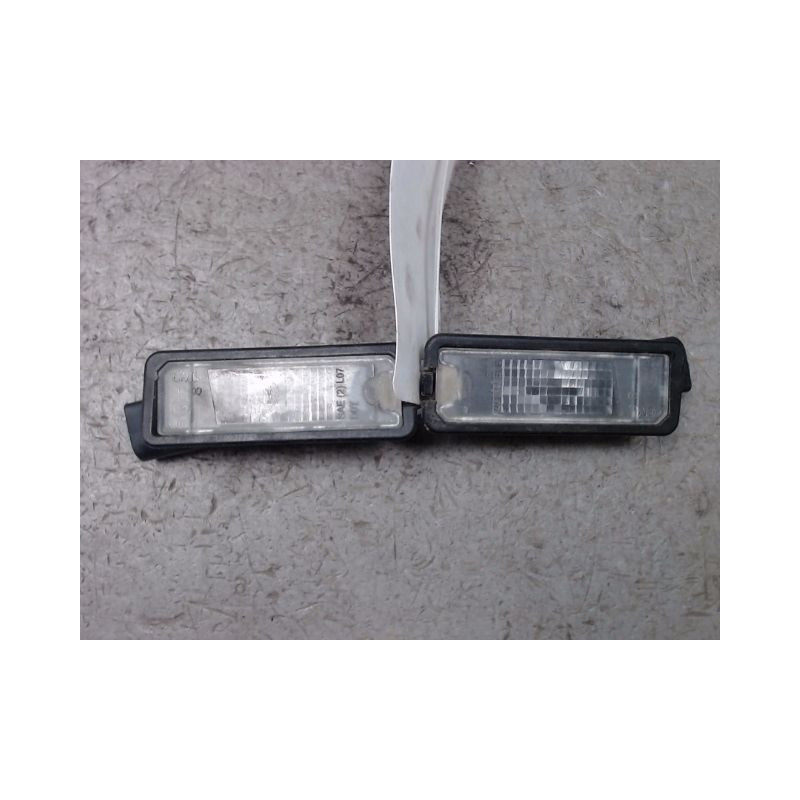 ECLAIREUR PLAQUE DE POLICE VOLKSWAGEN POLO 2009-
