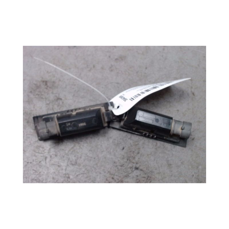 ECLAIREUR PLAQUE DE POLICE OPEL CORSA 03-06