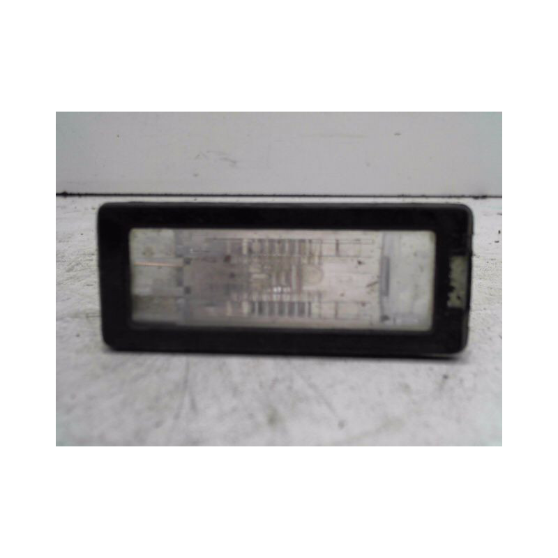 ECLAIREUR PLAQUE DE POLICE GAUCHE RENAULT MEGANE