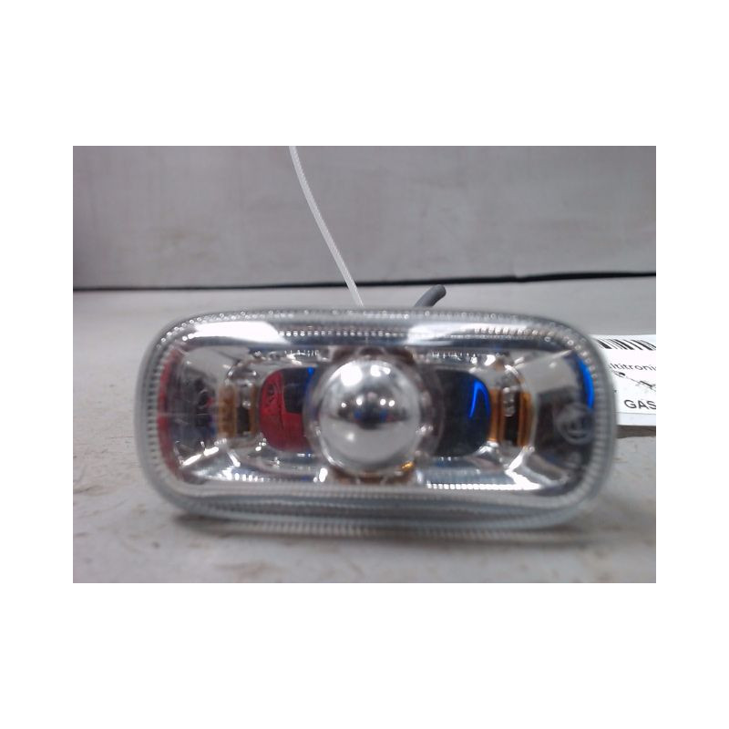 REPETITEUR AILE DROIT AUDI A6 AVANT 2001-