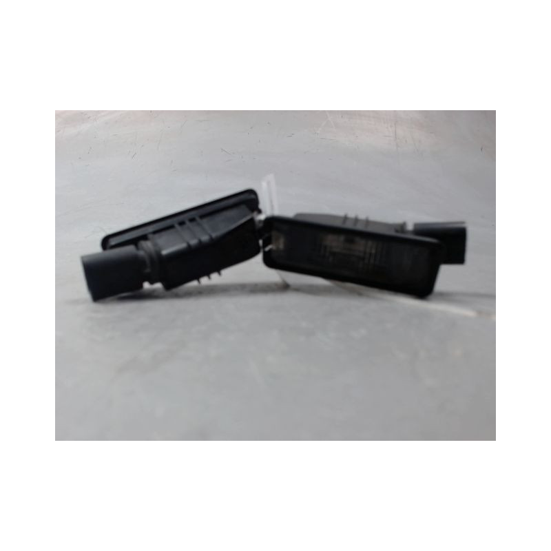 ECLAIREUR PLAQUE DE POLICE VOLKSWAGEN POLO 2009-