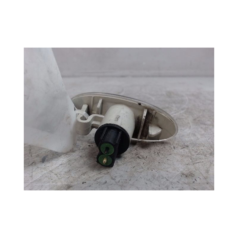 REPETITEUR AILE DROIT NISSAN NOTE