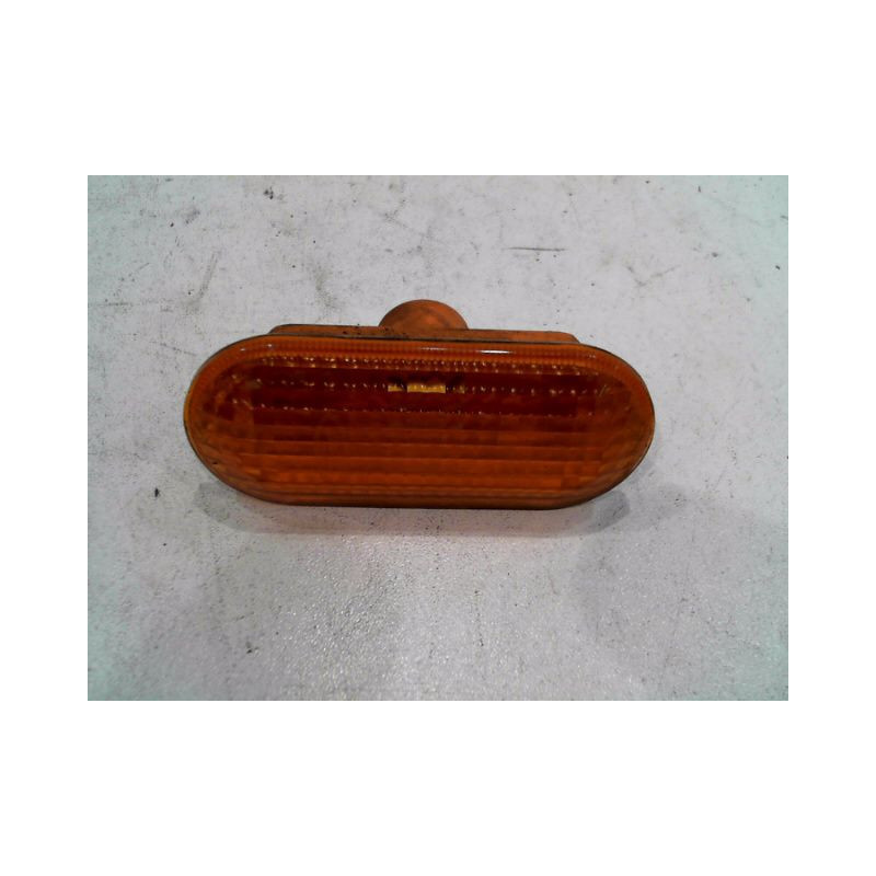 REPETITEUR AILE DROIT FORD FIESTA