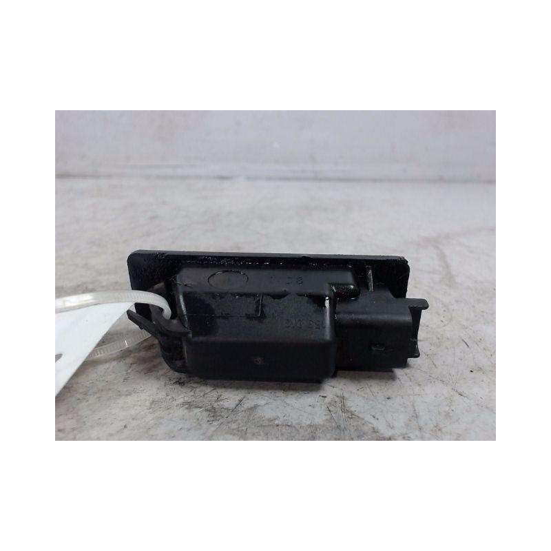 ECLAIREUR PLAQUE DE POLICE DROIT PEUGEOT 308 2007-