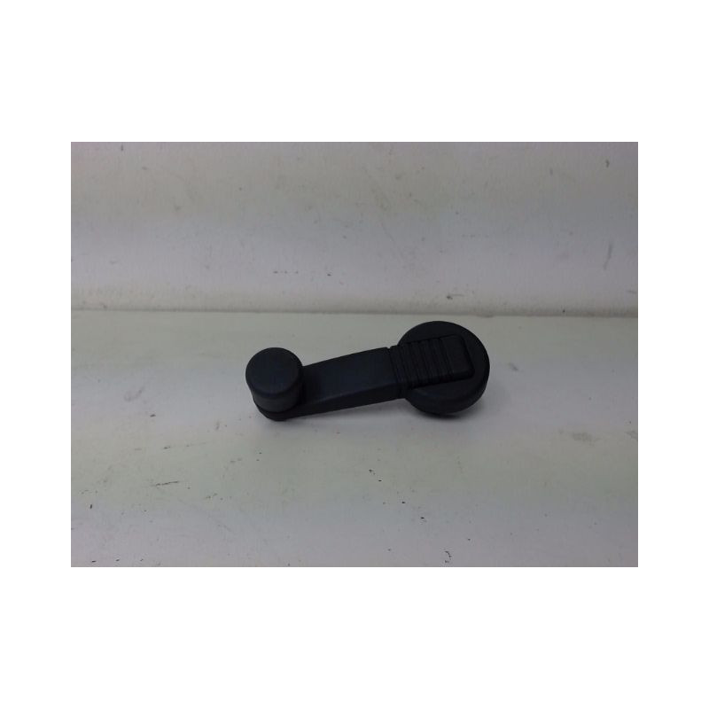 COMMANDE LEVE-GLACE PORTE ARD RENAULT R19