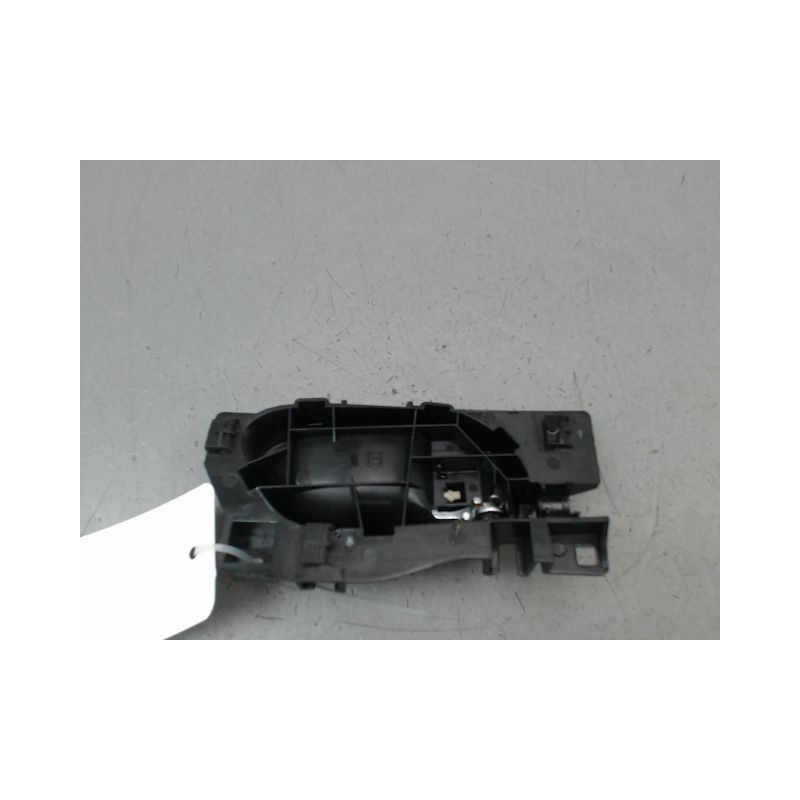 POIGNEE INTERIEURE PORTE AVANT GAUCHE PEUGEOT 208