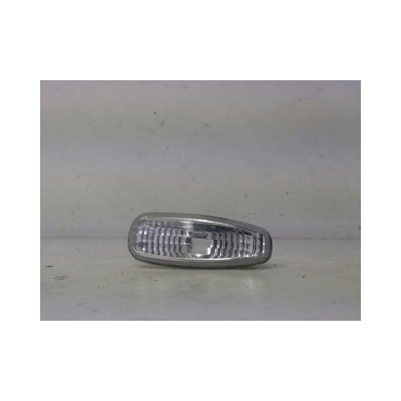 REPETITEUR AILE DROIT KIA CEE-D
