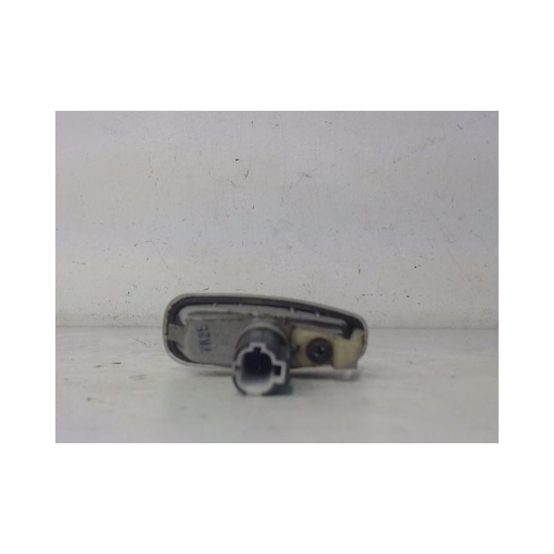 REPETITEUR AILE GAUCHE KIA CEE-D