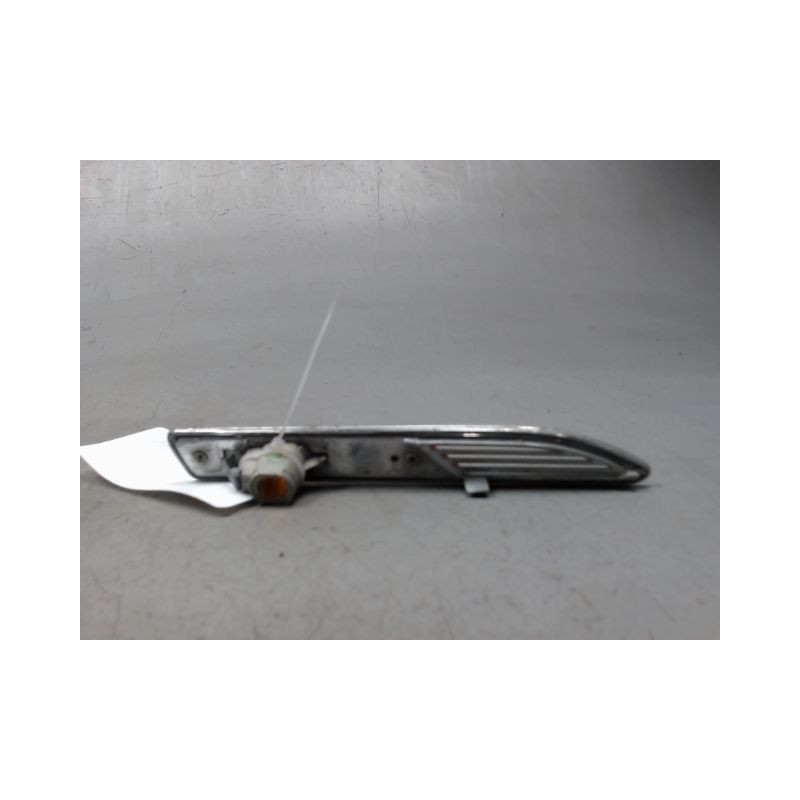 REPETITEUR AILE DROIT FORD MONDEO SW 2007-