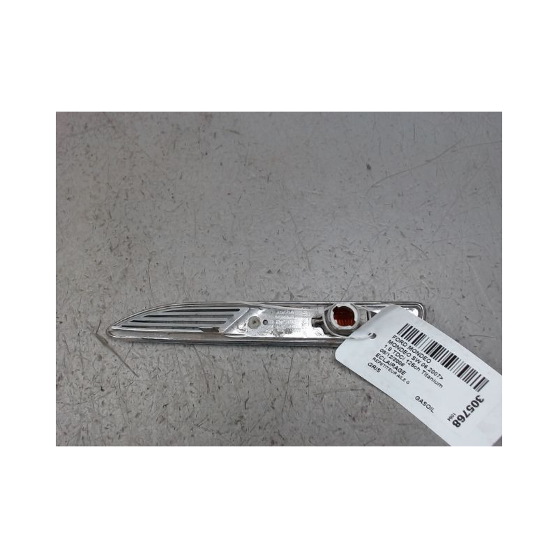 REPETITEUR AILE GAUCHE FORD MONDEO SW 2007-